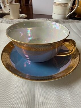 Vintage ca 1960’s Noritake made in Japan blue lusterware & gold tea cup & saucer